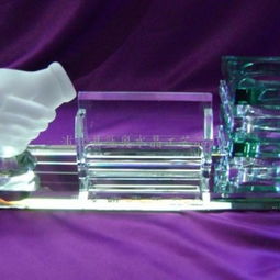 水晶辦公用品供應(yīng)商 浦江縣藍(lán)奧水晶工藝品廠的創(chuàng)新之路
